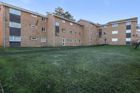 52 Cedar Drive, Ascot, SL5 0UB