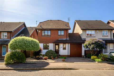 36 Connaught Place, Edinburgh, EH6 4RQ