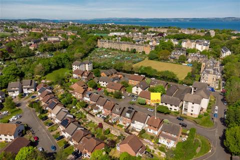 36 Connaught Place, Edinburgh, EH6 4RQ