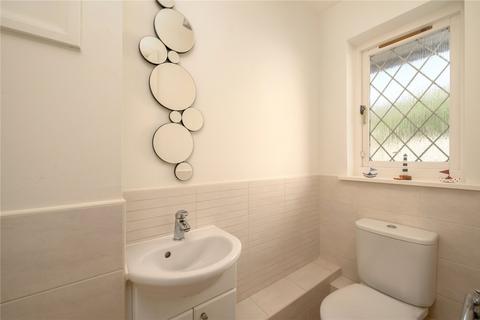 36 Connaught Place, Edinburgh, EH6 4RQ