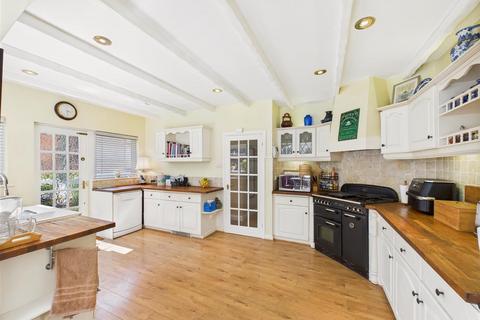 4 bedroom detached bungalow for sale, Valley Drive, Kirk Ella