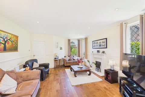 4 bedroom detached bungalow for sale, Valley Drive, Kirk Ella
