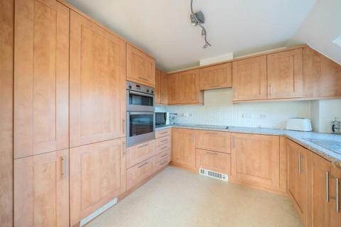 1 bedroom apartment for sale, London Road, Ascot