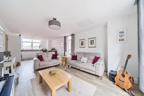 Flat 19, Chieftain House Chieftain Road, Longcross, Chertsey, KT16 0BG