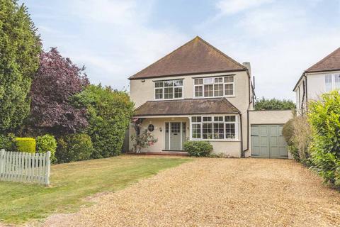 1 Leigh Park, Datchet, Slough, SL3 9JP