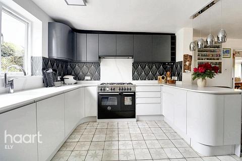 3 bedroom detached house for sale, Padnal Bank, Prickwillow, Ely