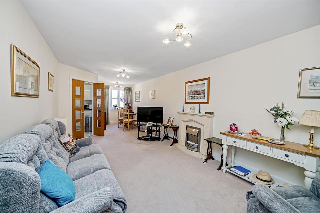 01-b396 JPH 28 Swift House Maidenhead-2 (1)-medium.