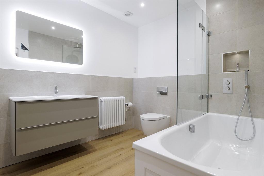 Family Shower Room