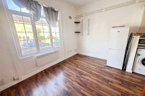 Studio for sale, Hencroft Street South, Slough, Berkshire