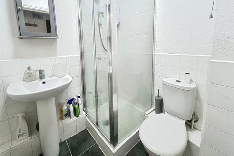 Studio for sale, Hencroft Street South, Slough, Berkshire