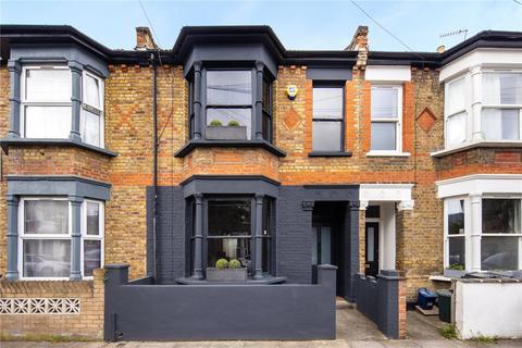 10 Alfearn Road, London, E5 0SE