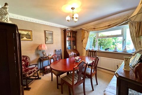 4 bedroom semi-detached house for sale, Ambergate Close, Walsall WS3