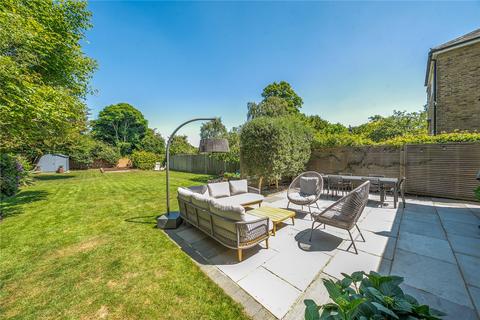21 Vine Road, East Molesey, KT8 9LF