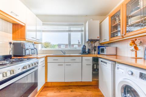 20 Malcolm Gardens, Polegate, BN26 6PN