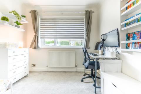 20 Malcolm Gardens, Polegate, BN26 6PN