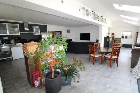 5 bedroom detached house for sale, Ashingdon Road, Rochford, Essex, SS4