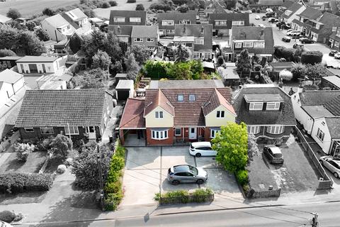 5 bedroom detached house for sale, Ashingdon Road, Rochford, Essex, SS4