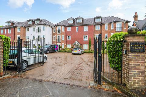 2 bedroom flat to rent, Oatlands Chase, Weybridge, Surrey, KT13