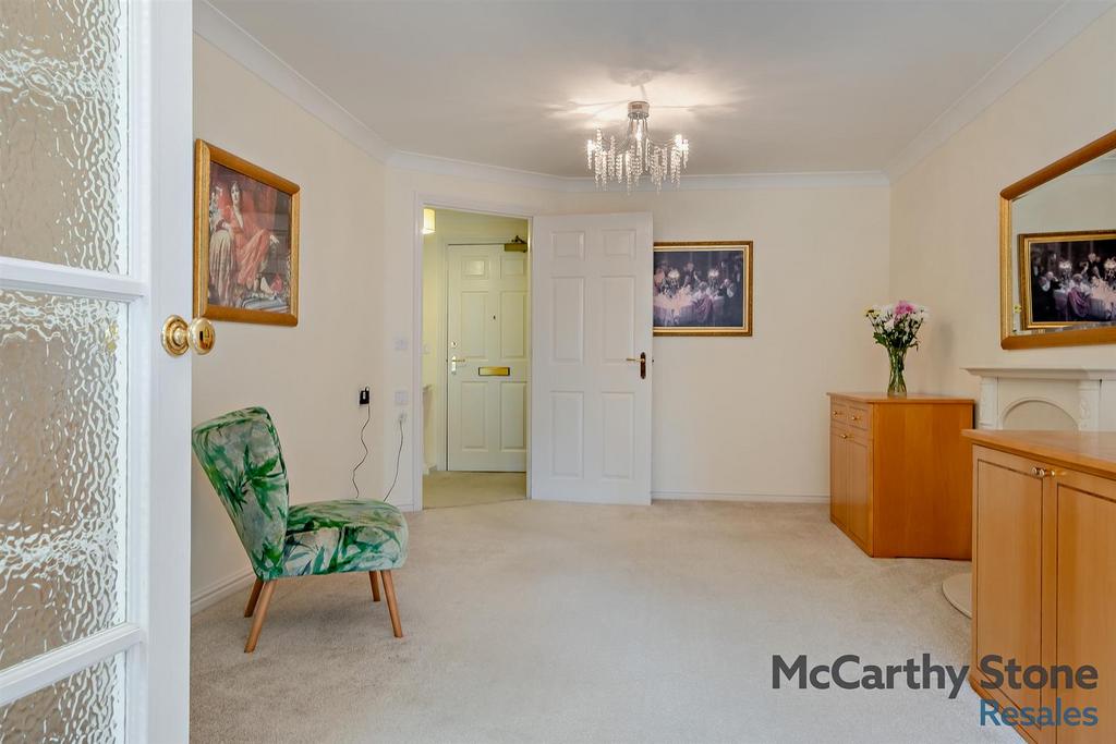 8647651-interior04-800.jpg