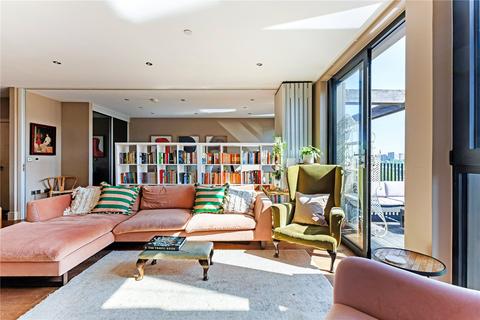 2 bedroom apartment for sale, Roach Road, Hackney Wick, London, E3