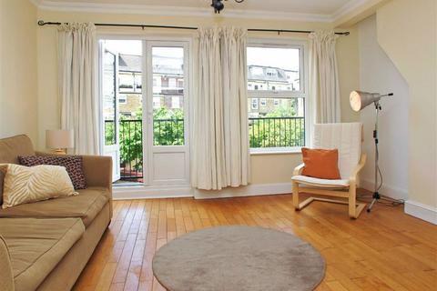 2 bedroom flat to rent, Milk Yard, London E1W