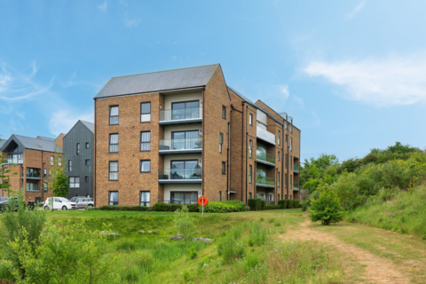 59 Havelock Drive, Greenhithe, DA9 9XT