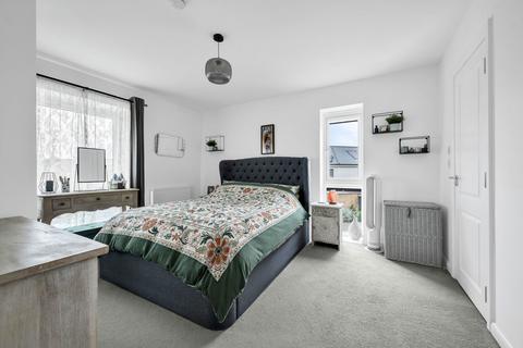 59 Havelock Drive, Greenhithe, DA9 9XT