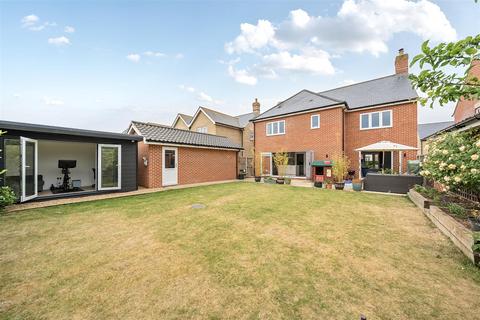 4 bedroom detached house for sale, Florence Gardens, Summers Park