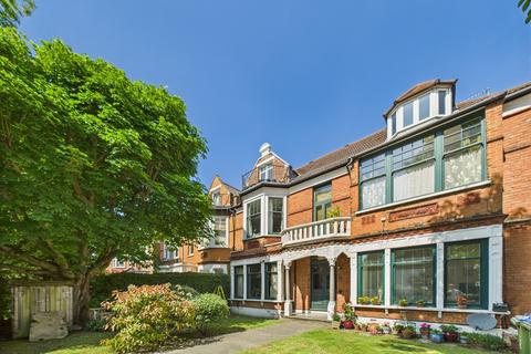 2 bedroom flat for sale, Little Heath, Charlton, London, SE7
