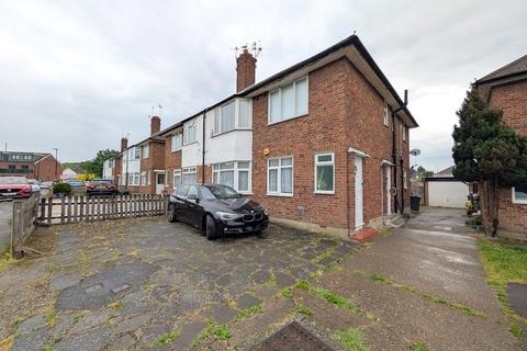 31 The Vale, Feltham, TW14 0JZ