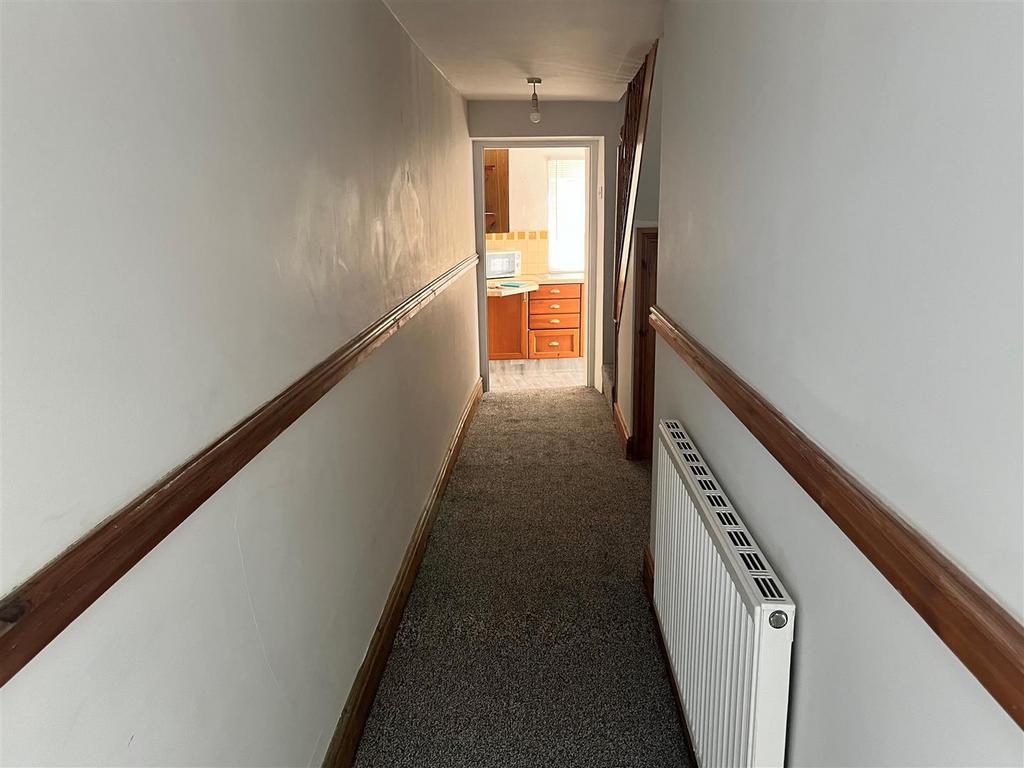 Entrance hallway.jpg