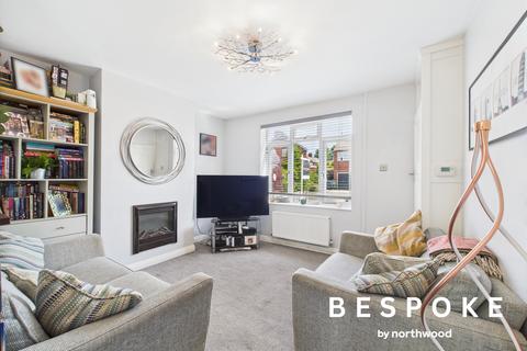 2 bedroom semi-detached house for sale, Queens Avenue, Macclesfield SK10