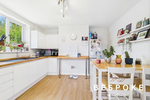 2 bedroom semi-detached house for sale, Queens Avenue, Macclesfield SK10