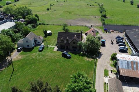 Farm for sale, Basildon