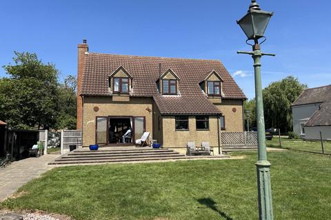 Farm for sale, Basildon