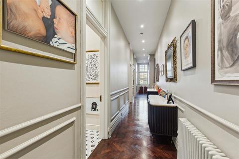 28 Fitzjames Avenue, London, W14 0RR