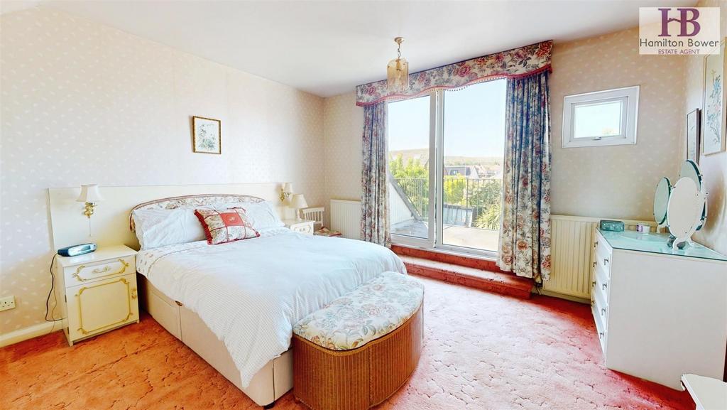 253d4a21-30-Moorland-Avenue-05132025 125552.jpg