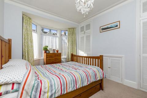 2 bedroom ground floor flat for sale, St. Aubyns Road, Portslade, Brighton, BN41 1AB