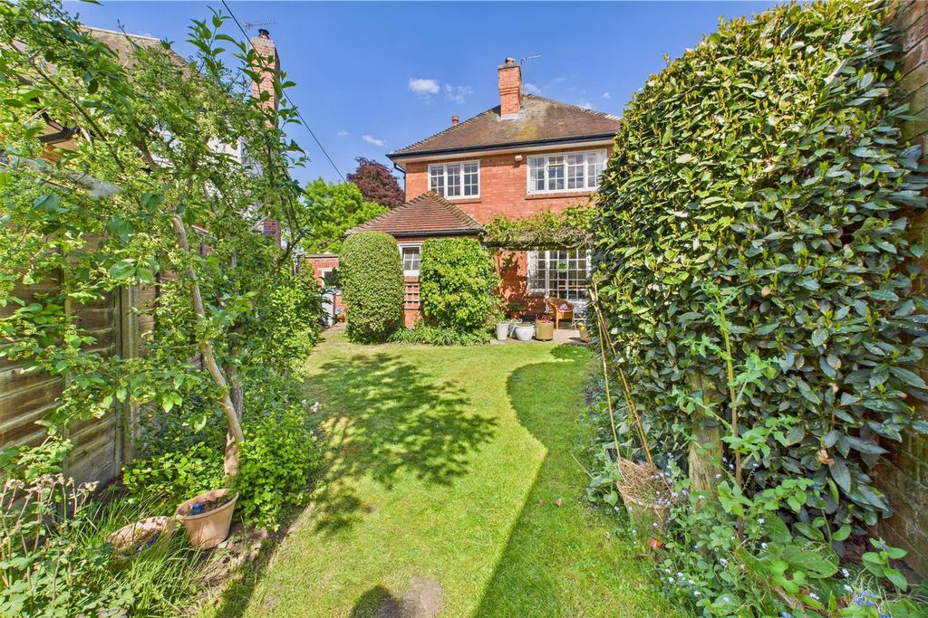 CAM04235 G0-PR0047-STILL010.jpg