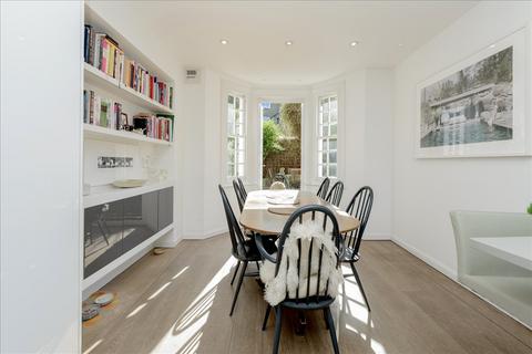 undefined, Stanlake Road, Shepherd's Bush W12