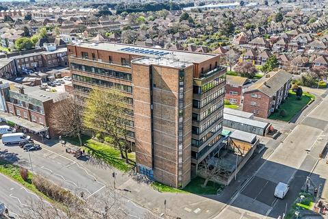 1 bedroom flat for sale, Strand Parade, Goring-By-Sea