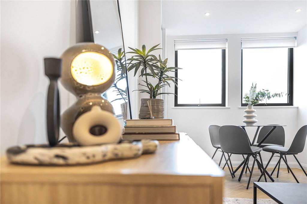 Living/Kitchen