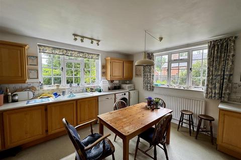 undefined, Crookham Road, Fleet GU51