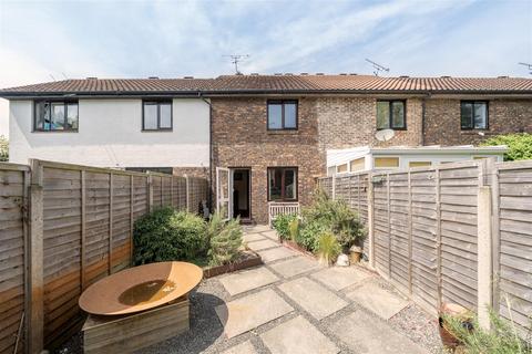 2 bedroom house for sale, Evesham Walk, London, SE5