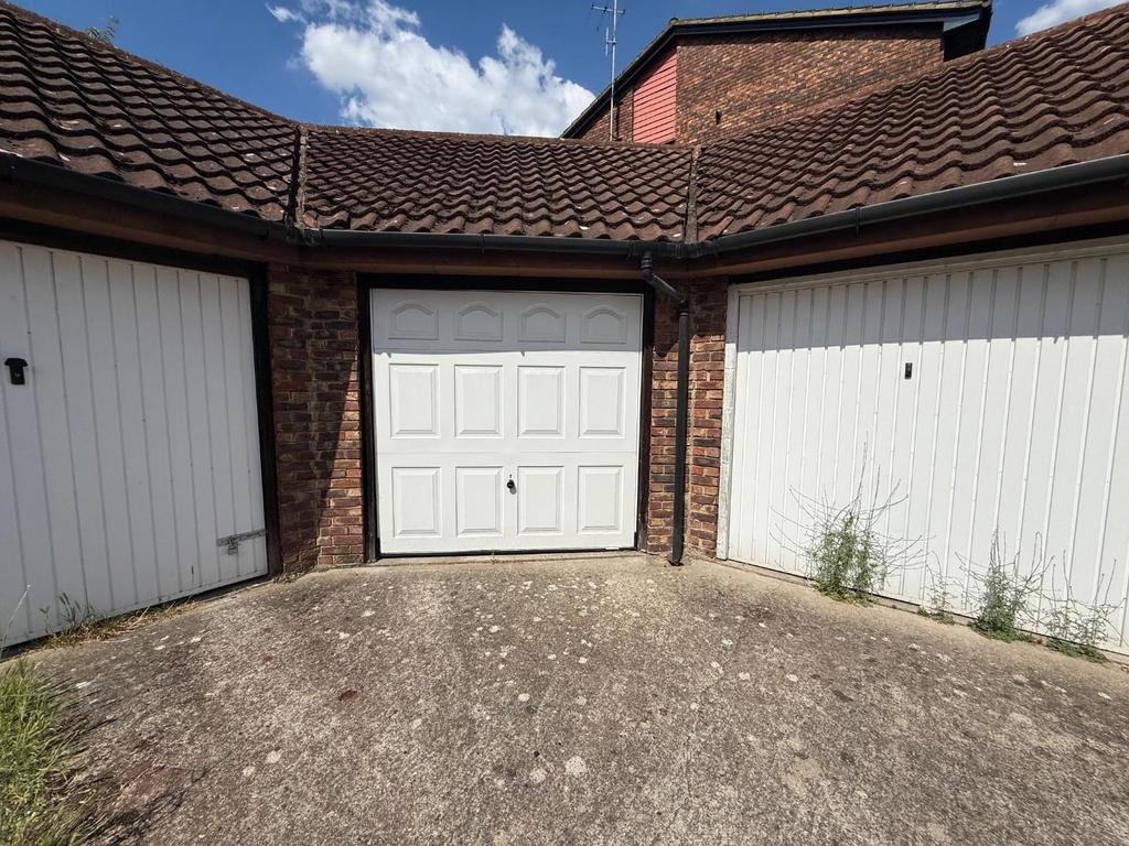 Garage.jpg