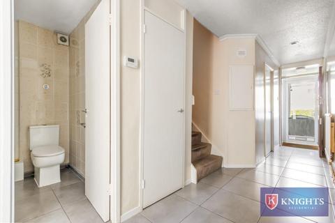 undefined, Yarmouth Crescent , Ferry Lane Estate , London, N17