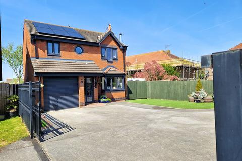 4 bedroom detached house for sale, PARC Y BERLLAN, PORTHCAWL, CF36 5HX