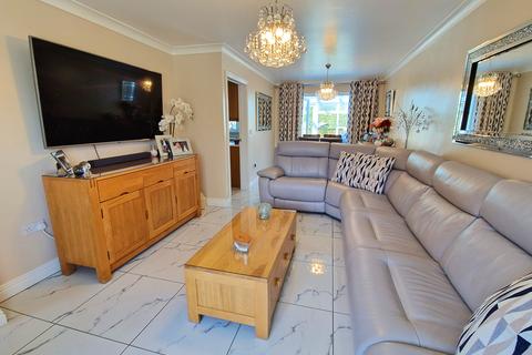 4 bedroom detached house for sale, PARC Y BERLLAN, PORTHCAWL, CF36 5HX
