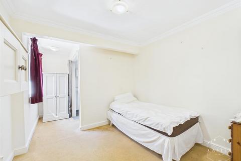 16 Aster Close, Burbage, Hinckley, LE10 2UG