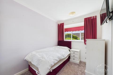 16 Aster Close, Burbage, Hinckley, LE10 2UG